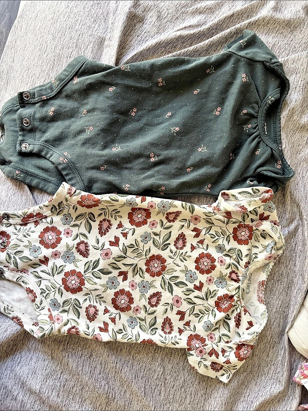 Carter's Floral Bodysuit Set Green & Cream Baby 3M